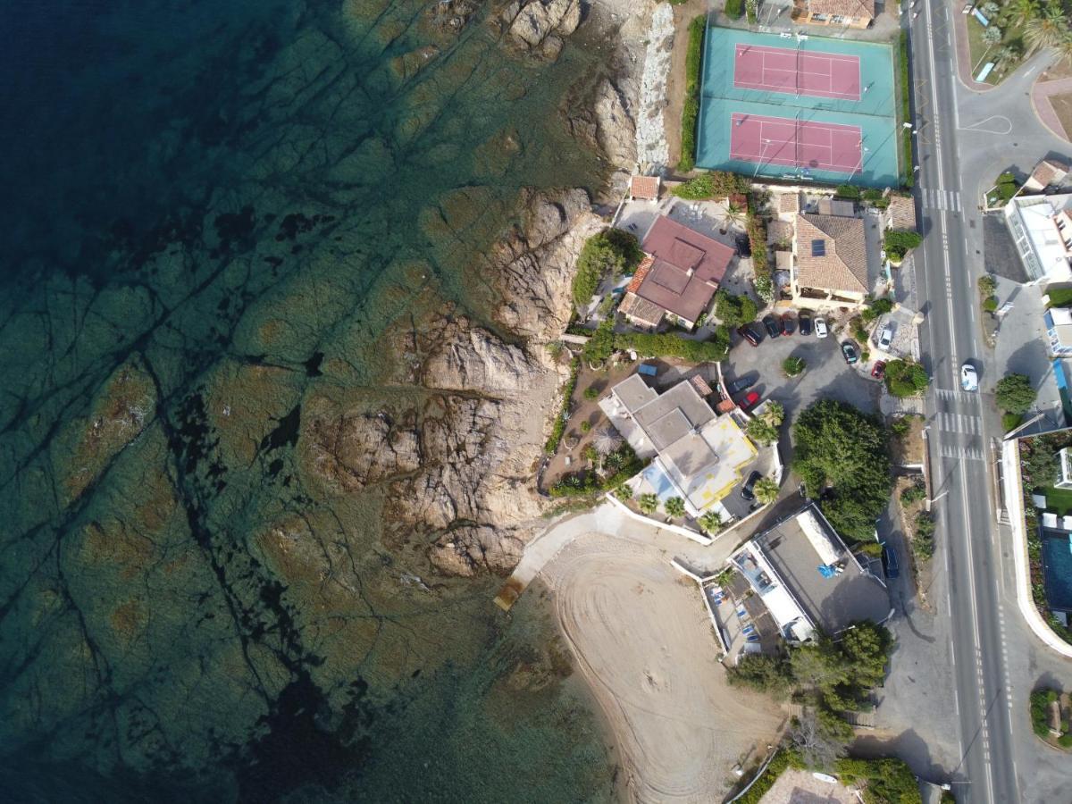 Villa Sunbeach Roquebrune-sur-Argens Exterior photo