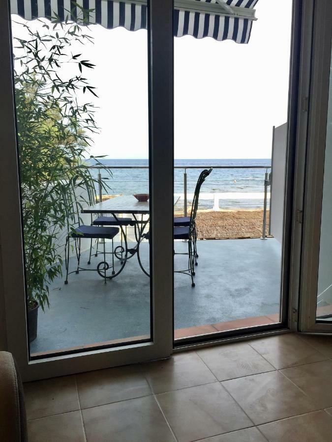 Villa Sunbeach Roquebrune-sur-Argens Exterior photo
